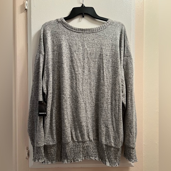 Plus size- Relaxed Fit Super Soft Plush
Drop Shoulder Smocked Bottom
Sweatshirt - Picture 4 of 5